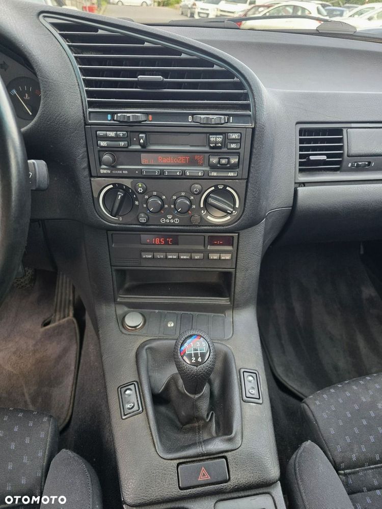 BMW Seria 3 316i - 19