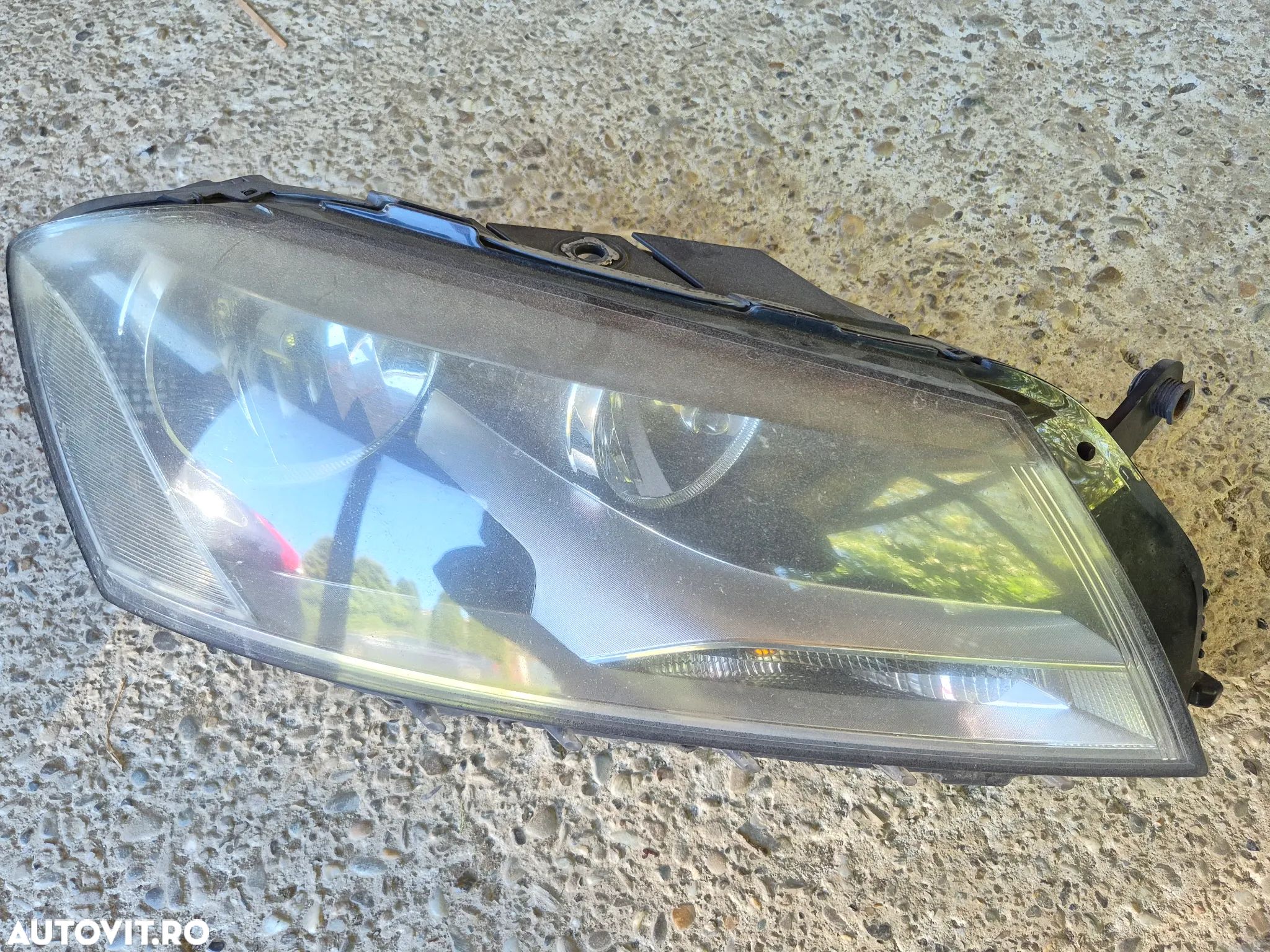 Far dreapta H7 oem VW PASSAT B7 fabr 2010 - 2015 - 1