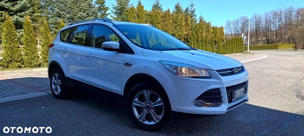 Ford Kuga 2.0 TDCi 2x4 Titanium - 18