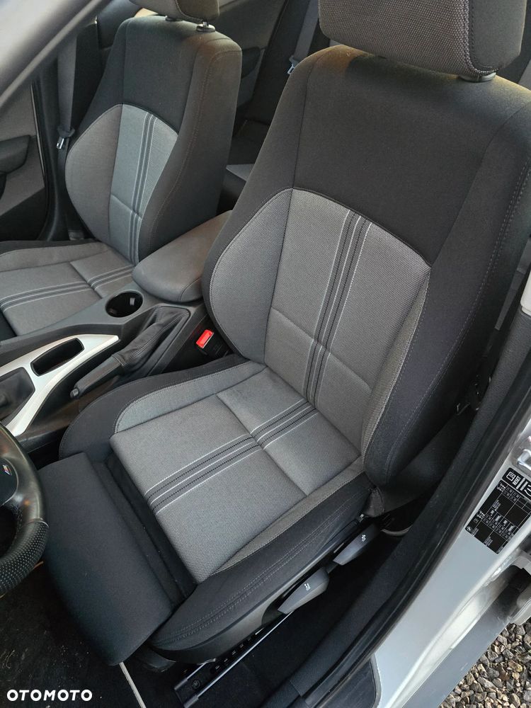 BMW X1 sDrive20i xLine - 25