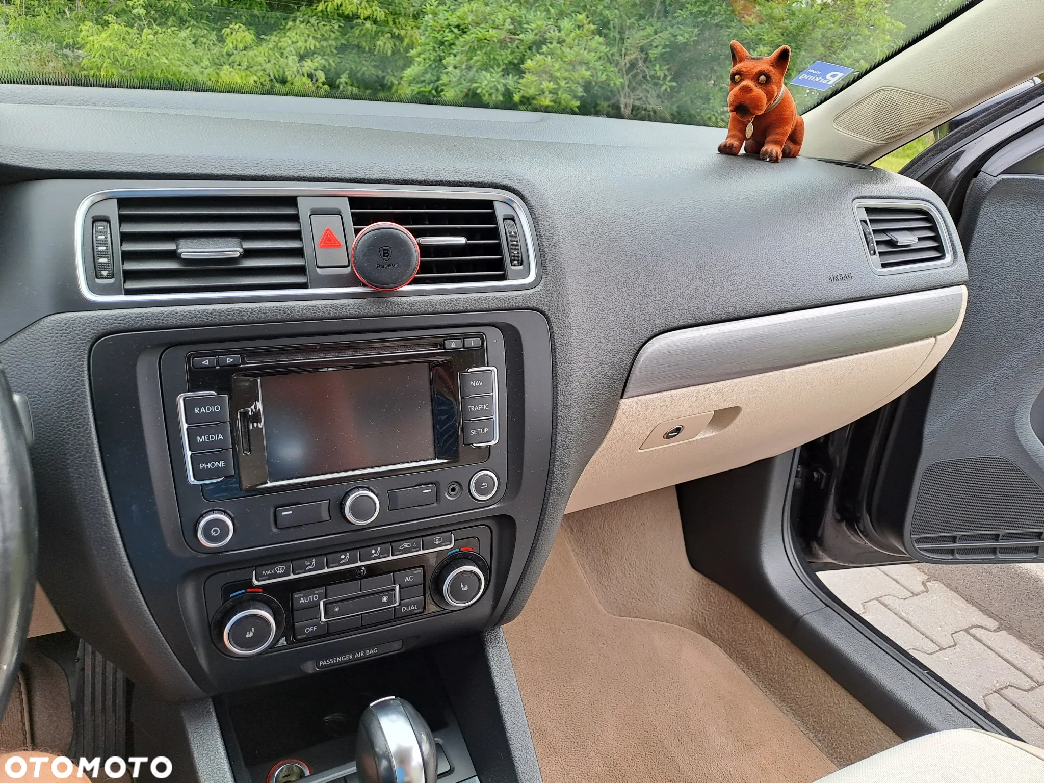 Volkswagen Jetta - 10