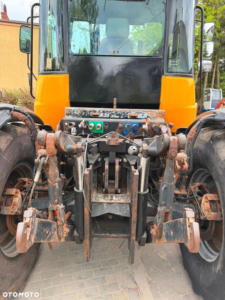 JCB Fastrac 3220 - 16