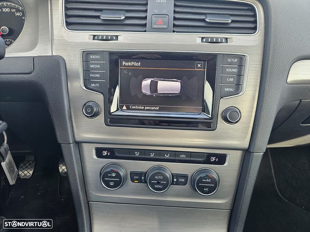 VW Golf Variant 1.6 TDi Confortline - 27