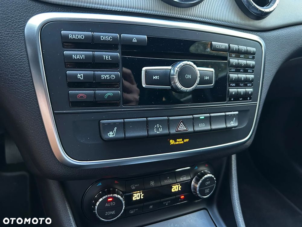 Mercedes-Benz CLA 250 7G-DCT - 25