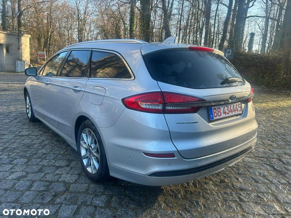 Ford Mondeo - 8