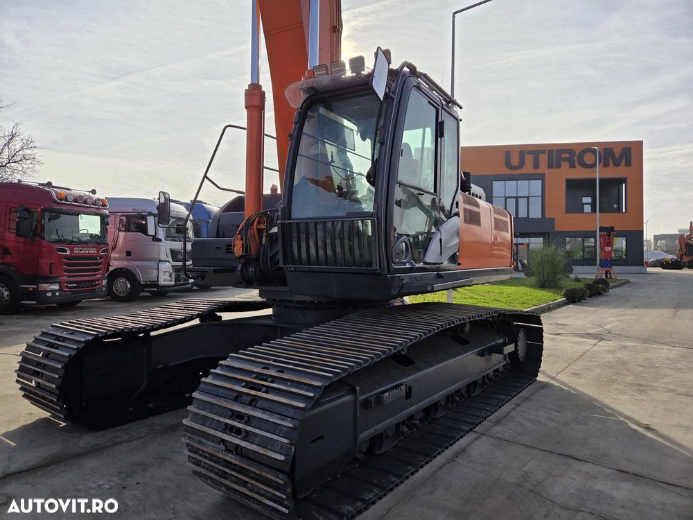 Hitachi ZX350, 2018, 8.061h, cupa noua, Masa operationala 35,6t, Inst hidr pe picon pe brate, inst hidr rotire, gresare automata, senile 90% ok, 3 pompe hidr HITACHI, produs in JAPONIA, Isuzu 282CP, Ad sapare 7,5m, ridica 22t, STARE F BUNA-PROMOTIE 89.900EUR - 35