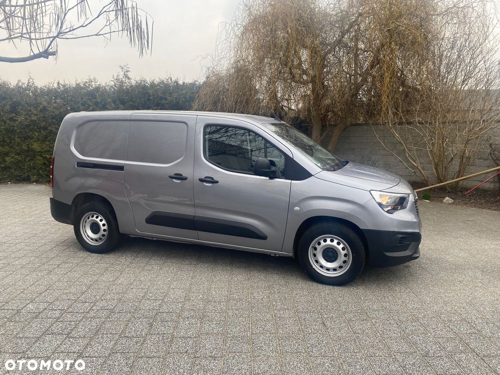 Opel COMBO - 8