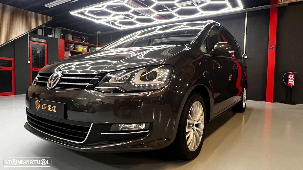 VW Sharan 2.0 TDI Blue Highline DSG - 25