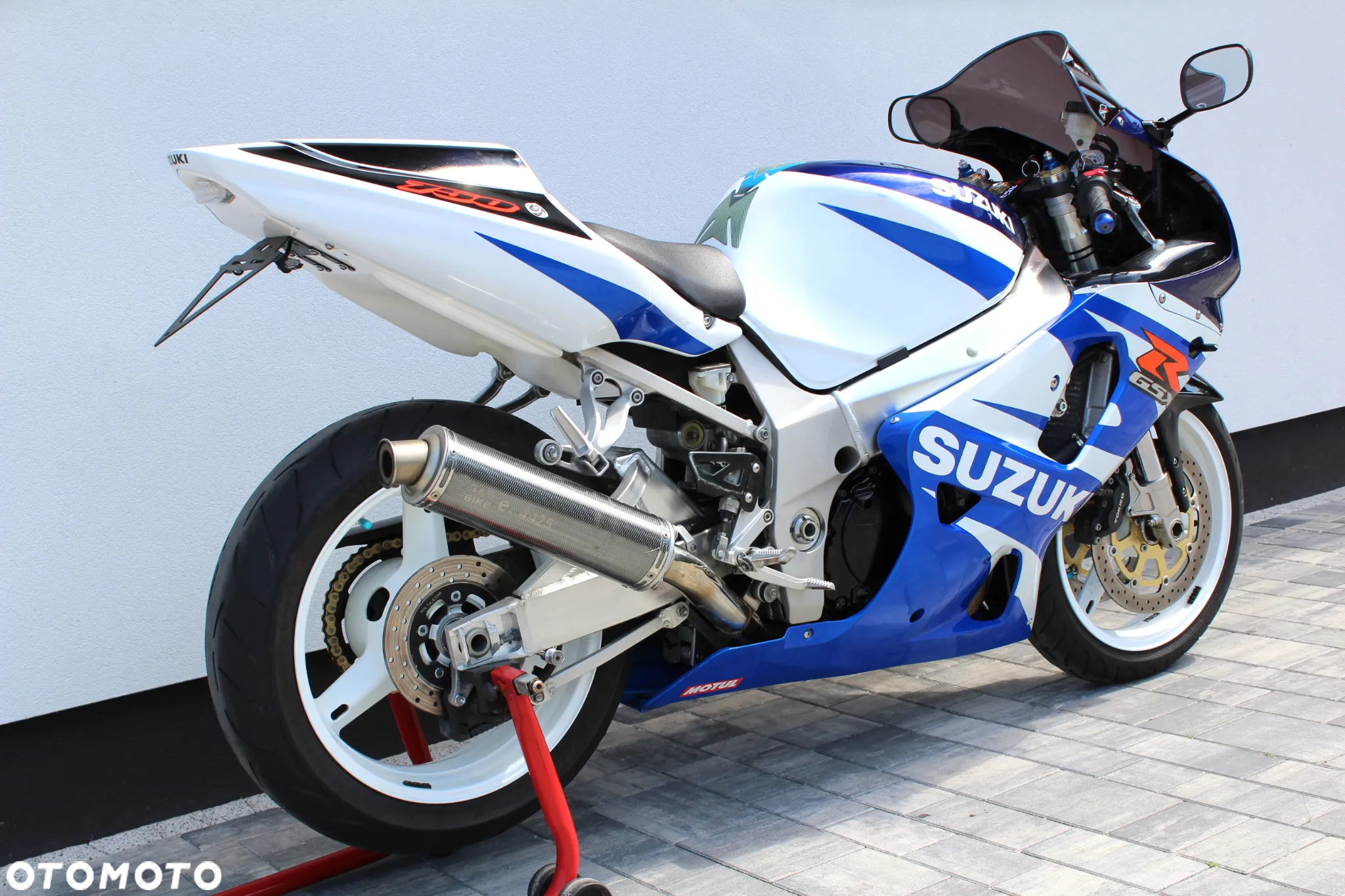 Suzuki GSX-R - 6
