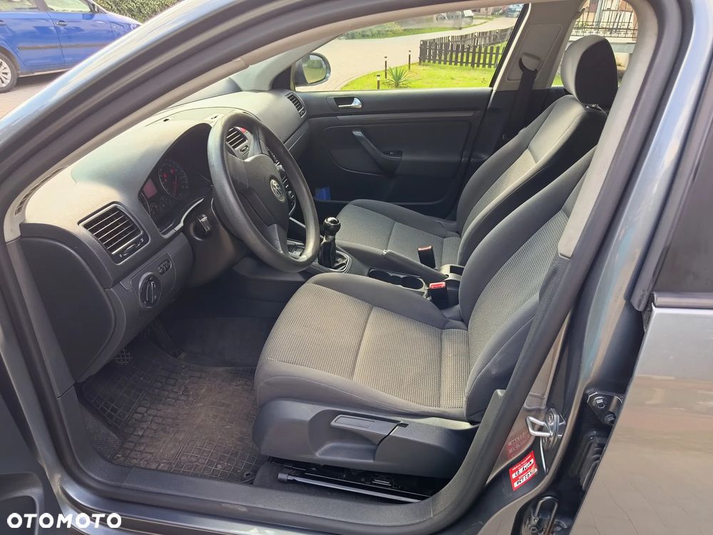 Volkswagen Jetta 1.6 Comfortline - 15