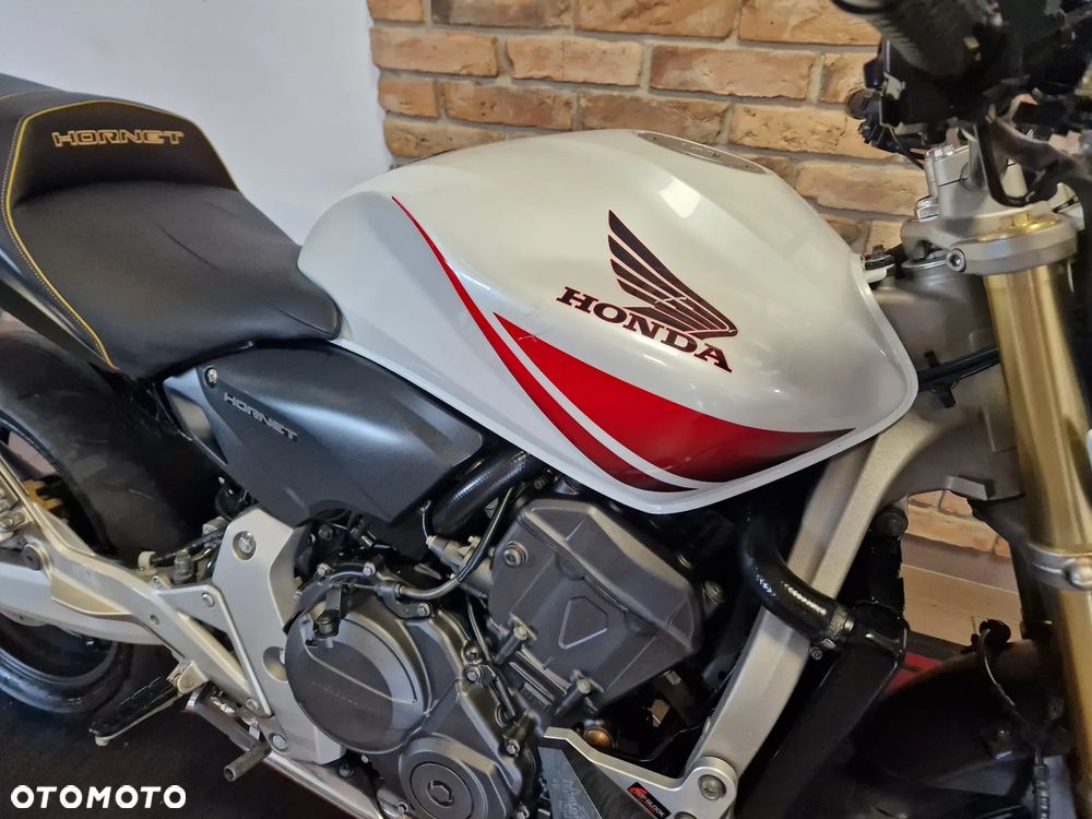 Honda Hornet - 27