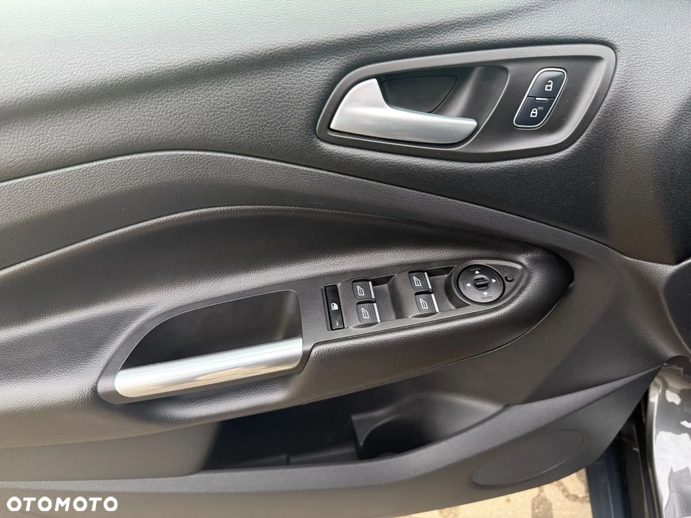 Ford Kuga 2.0 TDCi 4x4 ST-Line - 17