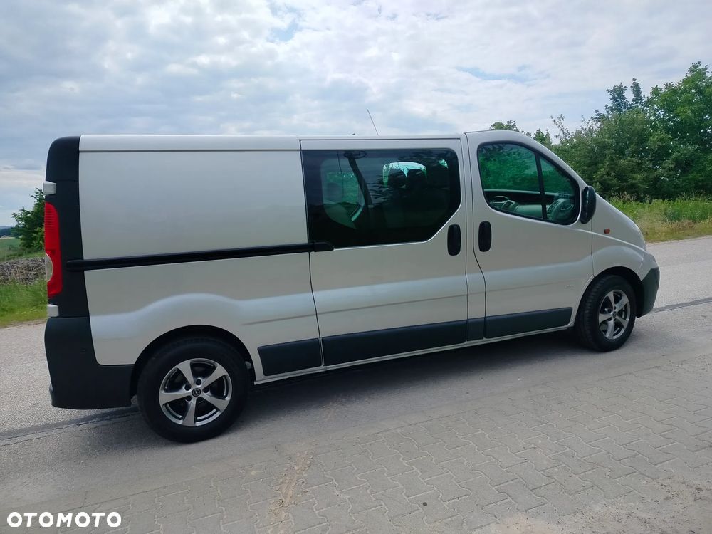 Opel Vivaro - 9