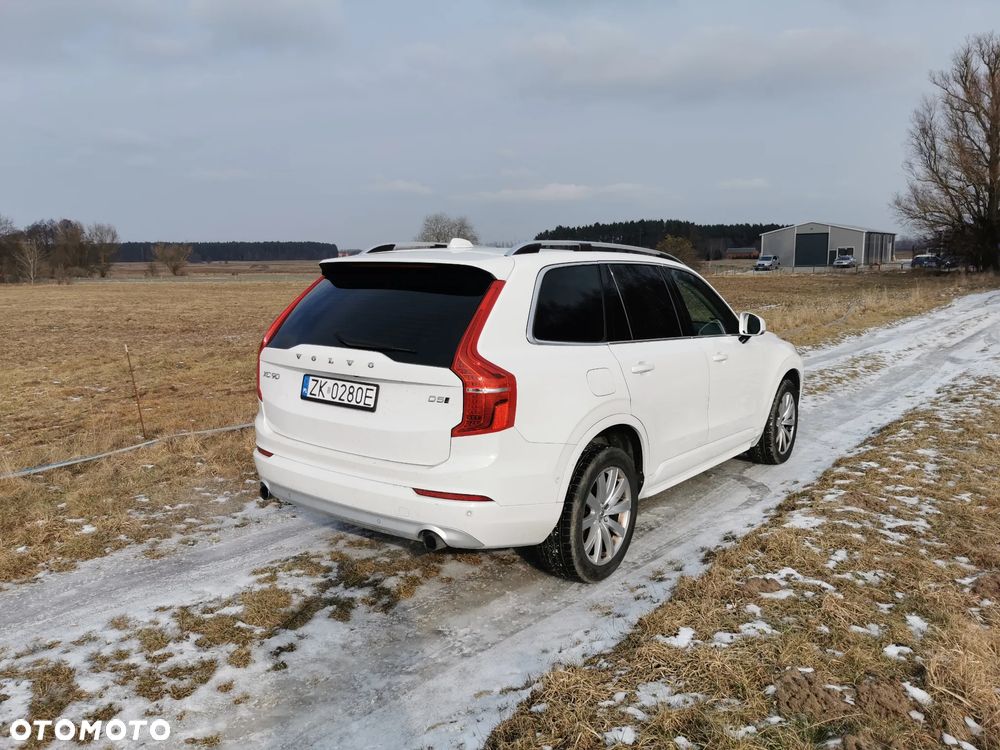 Volvo XC 90 D5 AWD Momentum - 2