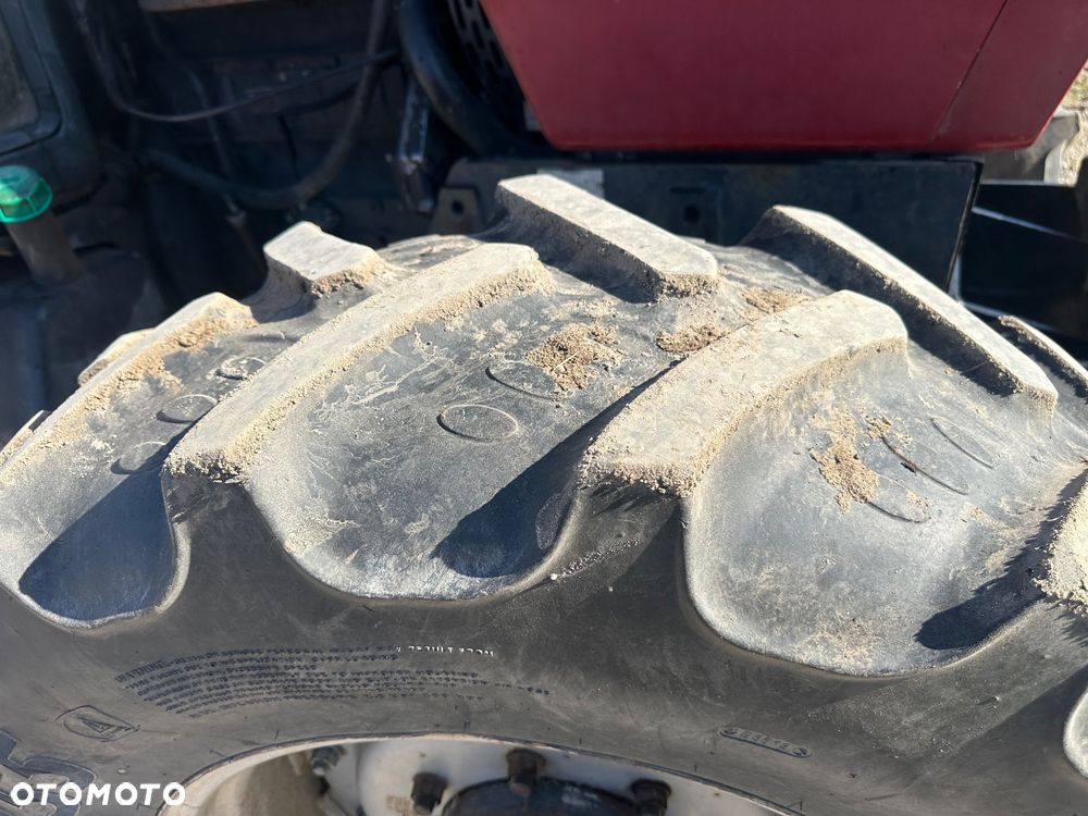 Case IH 685 - 8