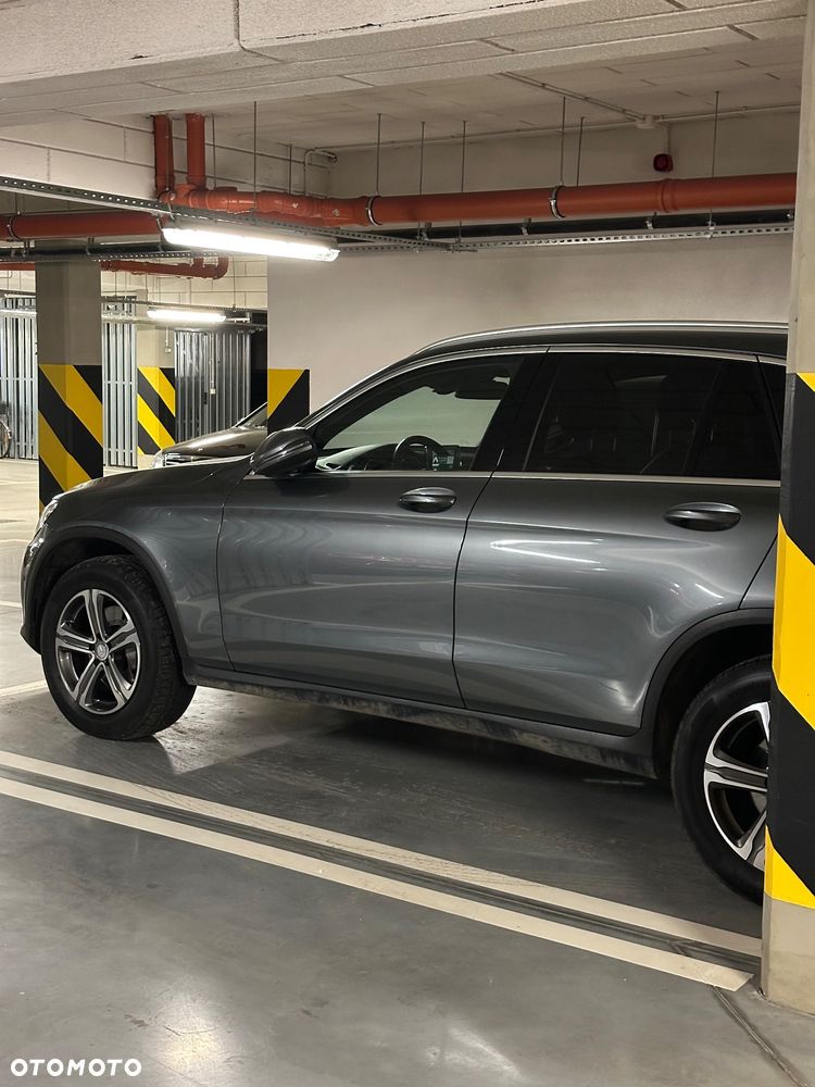 Mercedes-Benz GLC 250 4Matic 9G-TRONIC AMG Line - 4