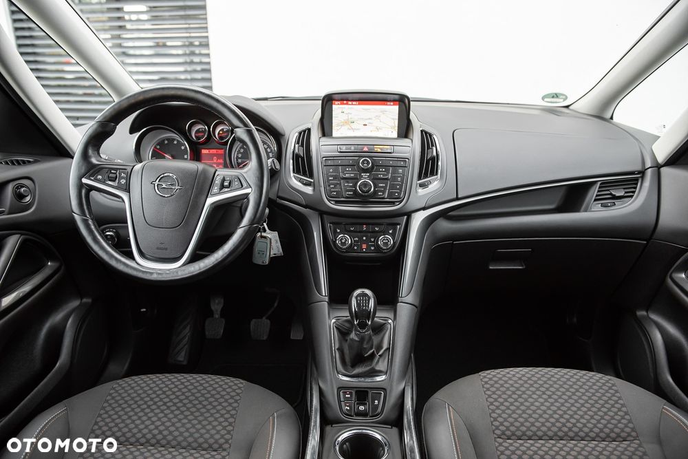Opel Zafira - 28
