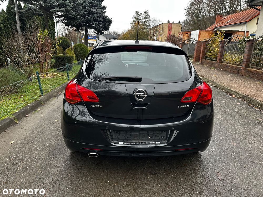 Opel Astra 1.4 Turbo Innovation - 13