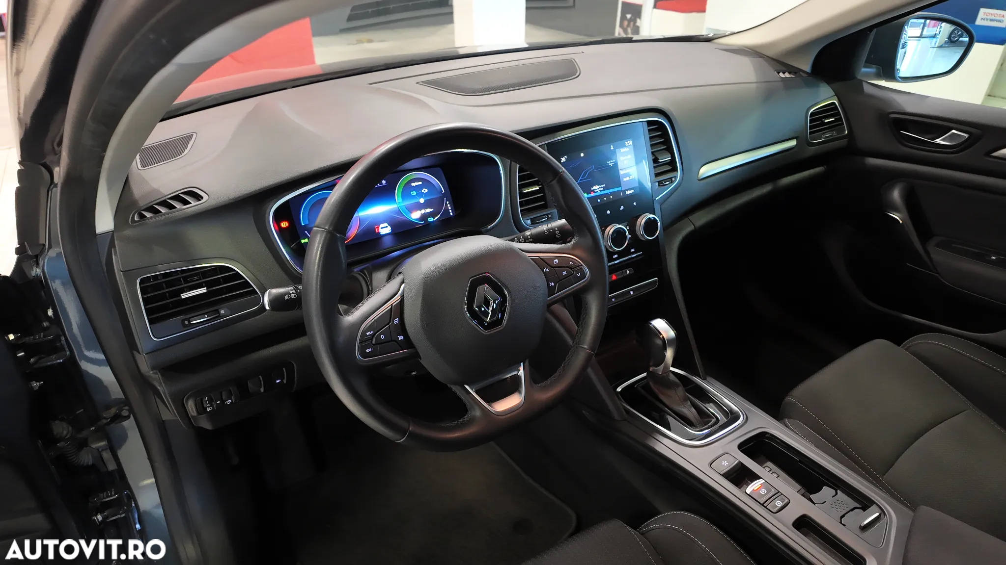 Renault Megane E-TECH Plug-in 160 BUSINESS EDITION - 13