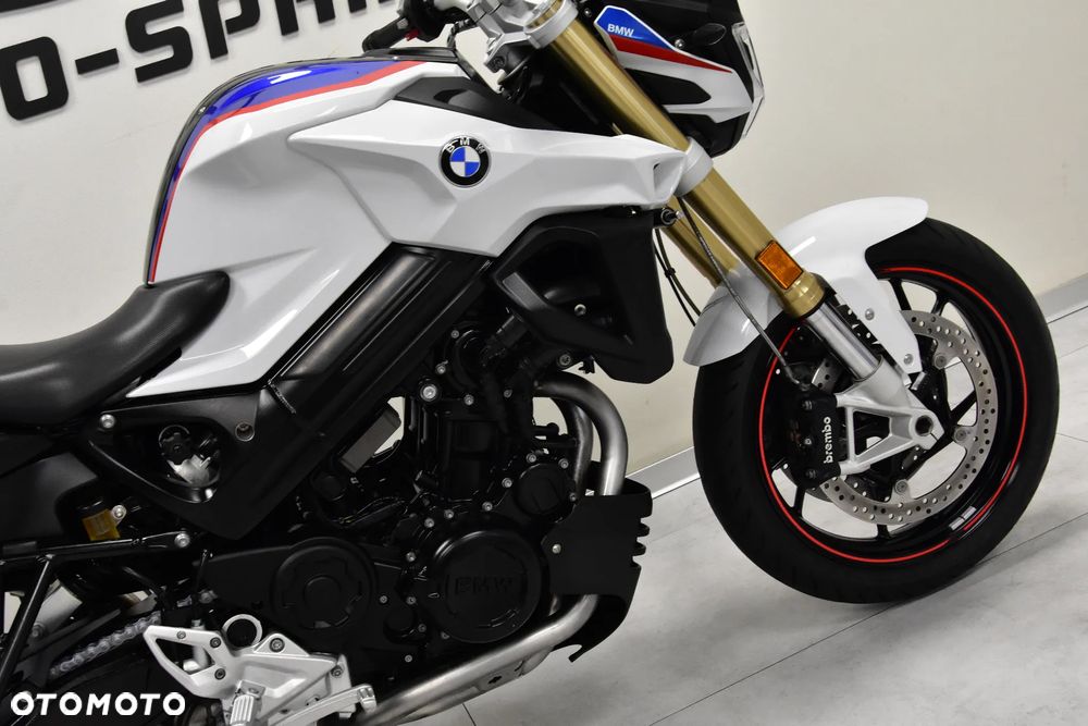 BMW F - 12
