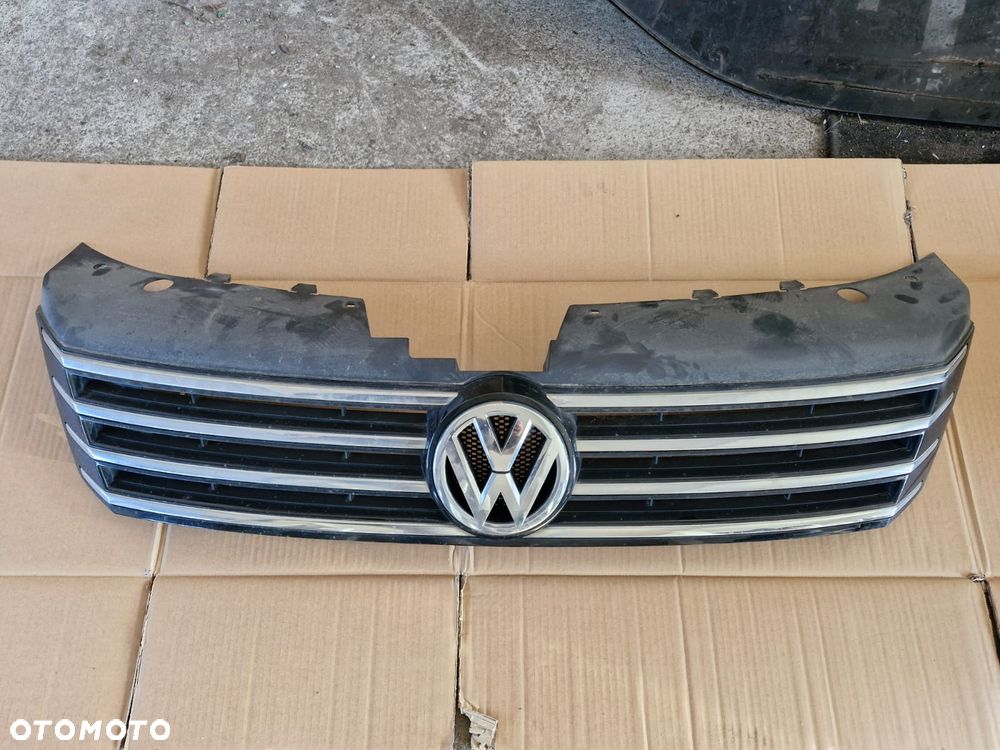 Grill atrapa Volkswagen Passat B7 oryginał - 1