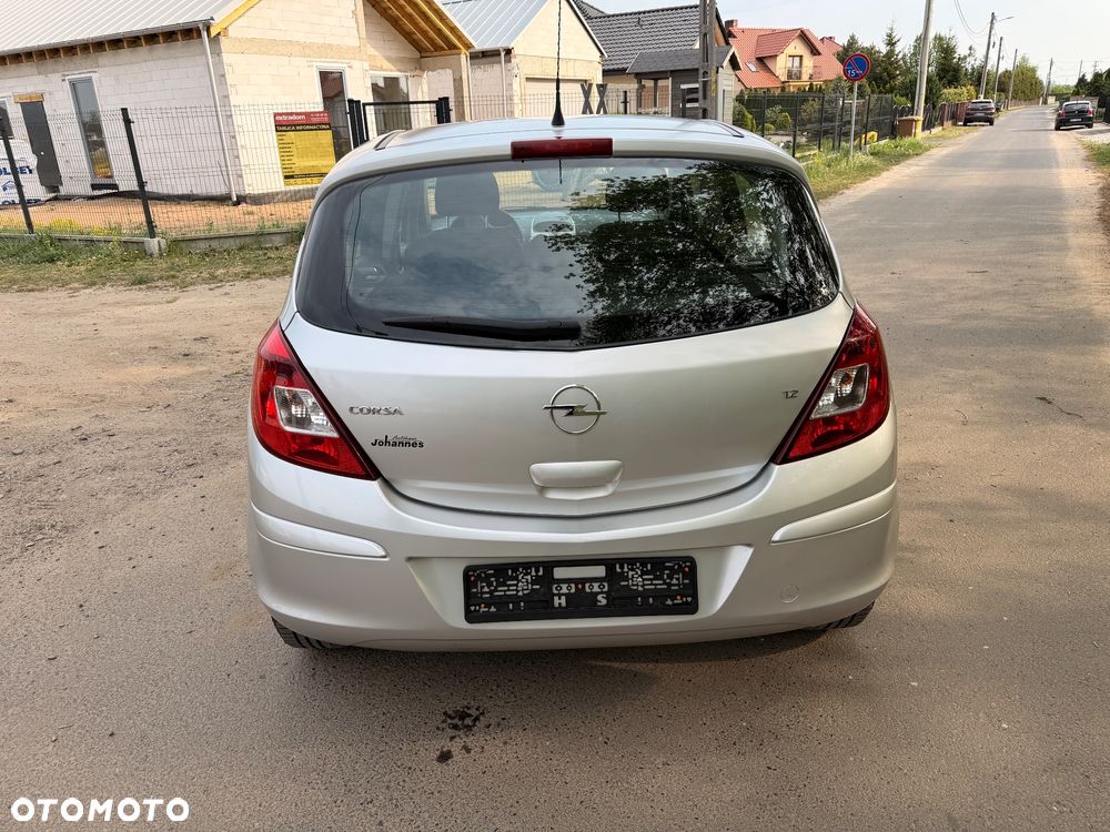 Opel Corsa 1.2 16V - 8