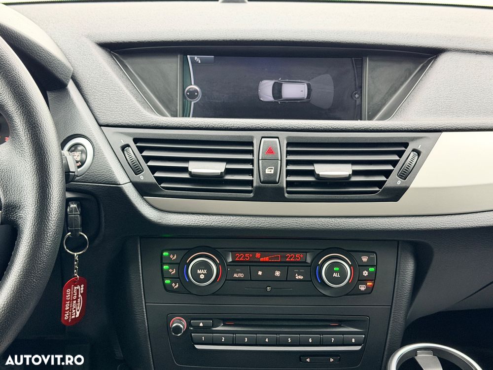 BMW X1 sDrive18d - 28