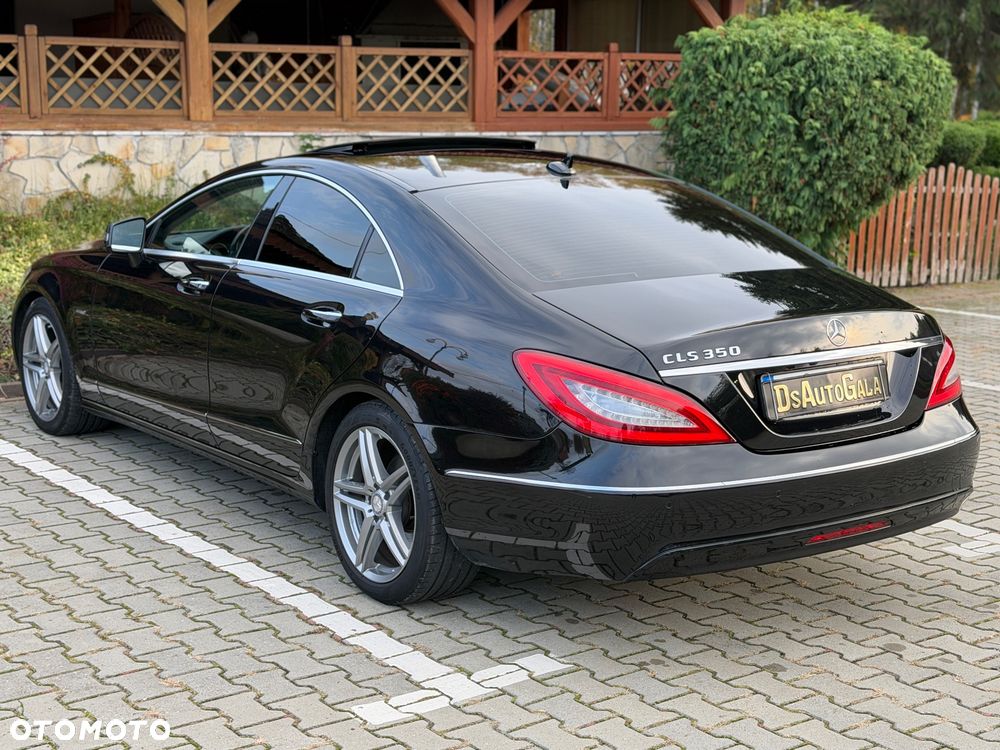 Mercedes-Benz CLS - 9