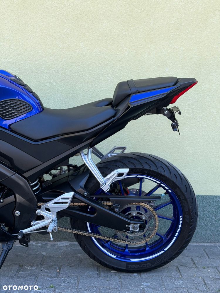 Yamaha YZF - 23