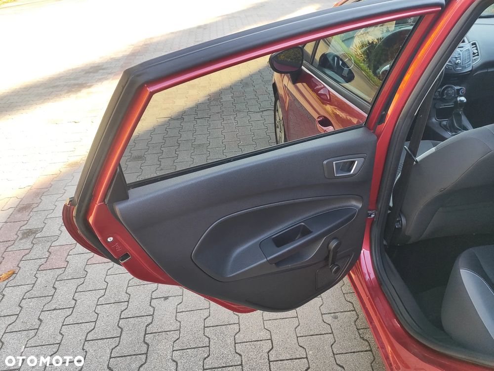 Ford Fiesta 1.0 EcoBoost Start-Stop Titanium - 38