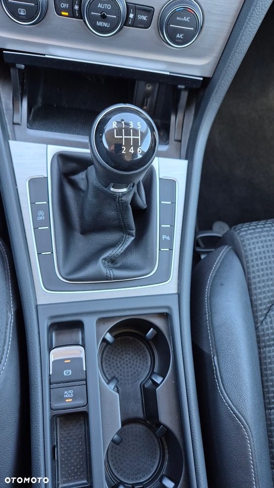 Volkswagen Golf - 35
