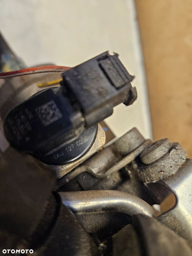 Pompa wtryskowa paliwa vacuum VW Audi Seat Skoda 2,0 TSI TFSI 06J127025E - 4