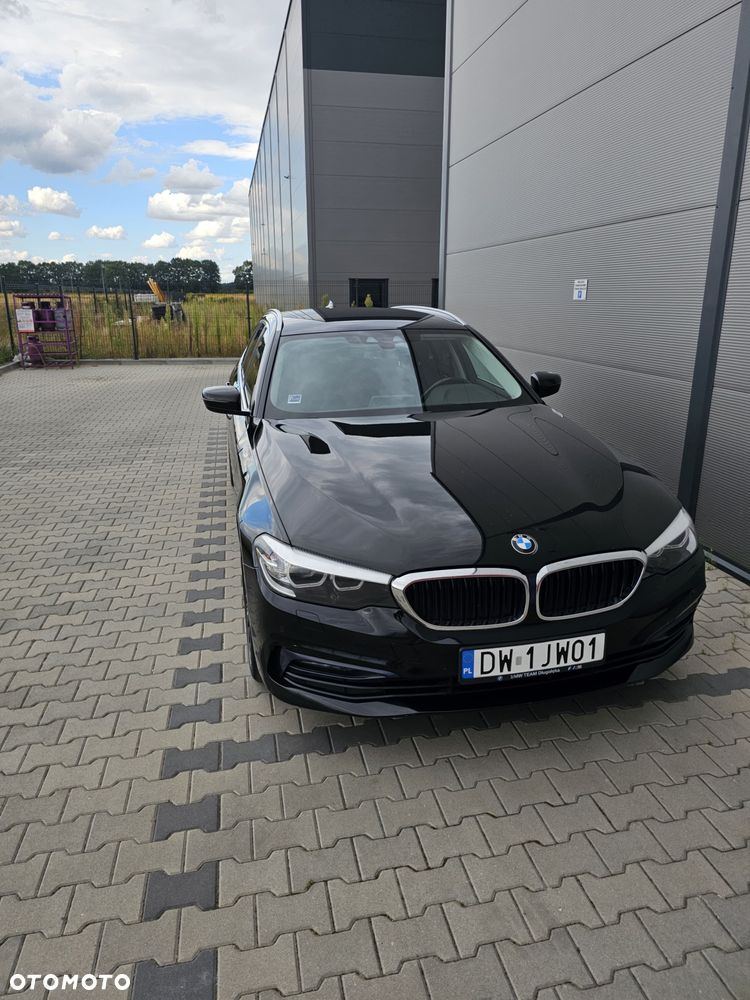 BMW Seria 5 520d xDrive Business Edition - 3