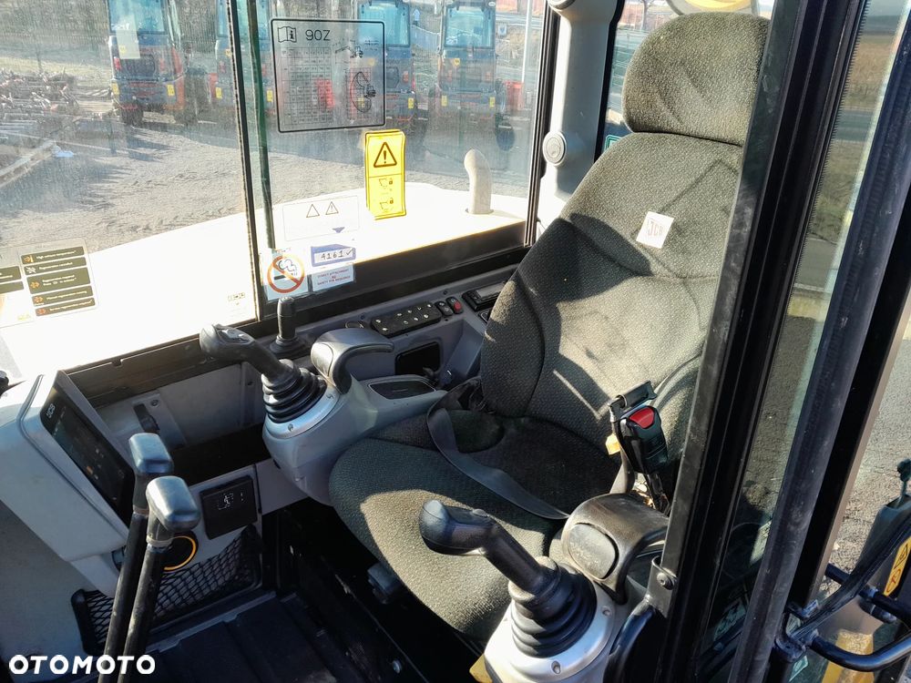 JCB 90Z-2  2022R - 22