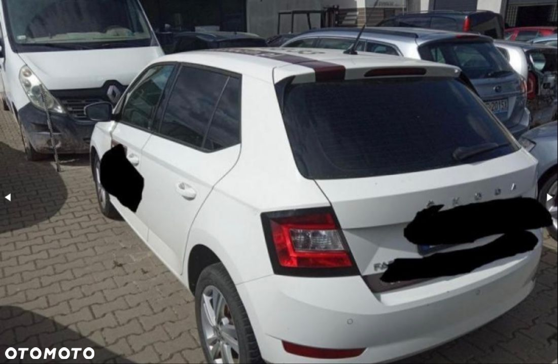 Skoda Fabia 1.0 Ambition - 13