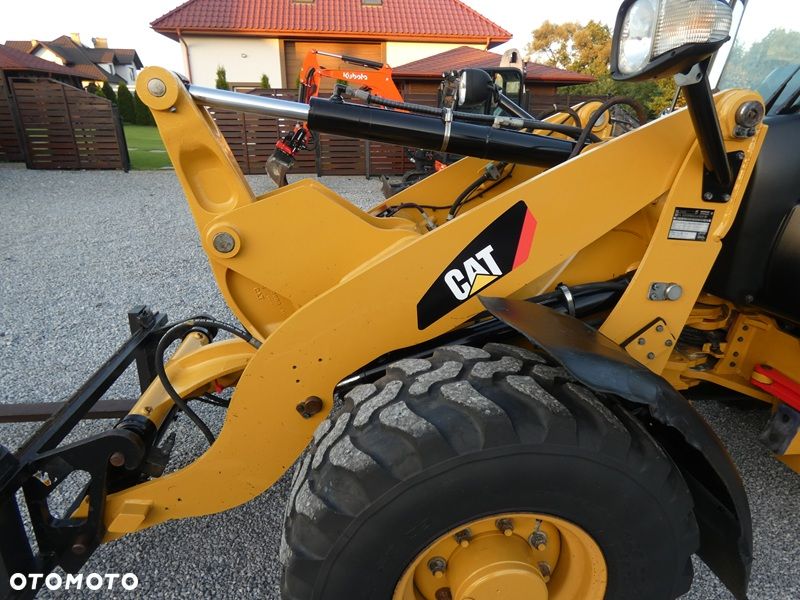 Caterpillar CAT 906H2 Z Niemiec / SZYBKA SKRZYNIA 35KM/H / Super Stan / - 21