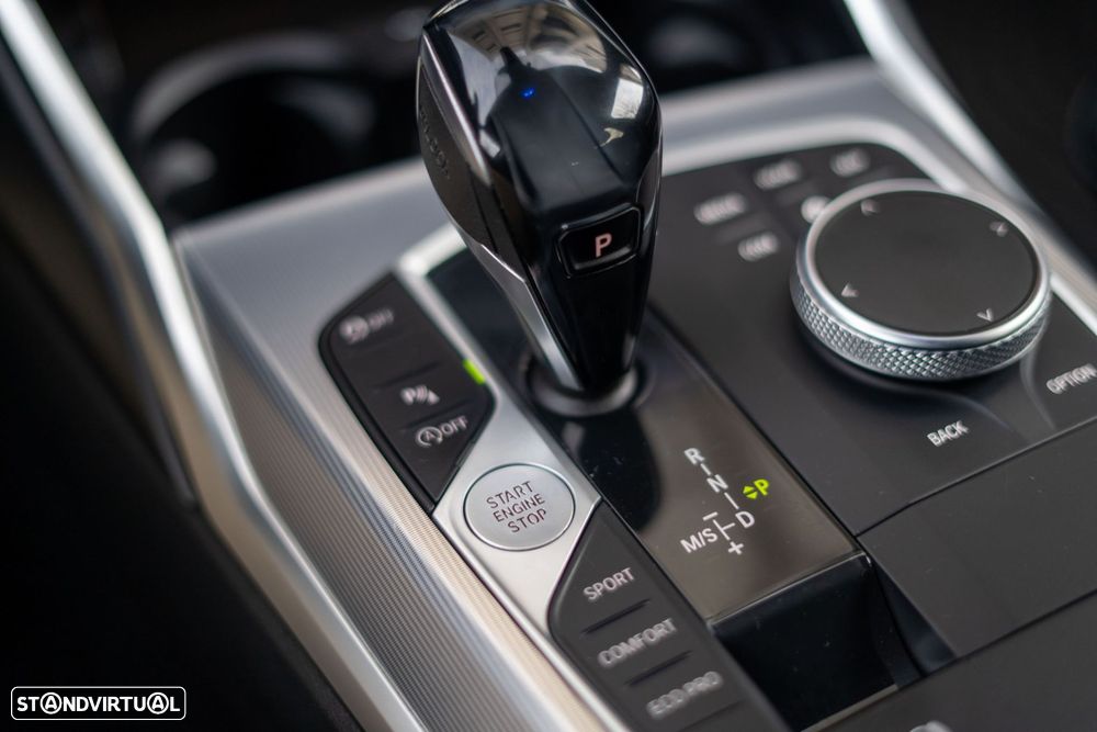 BMW 320 d Line Sport Shadow Auto - 40