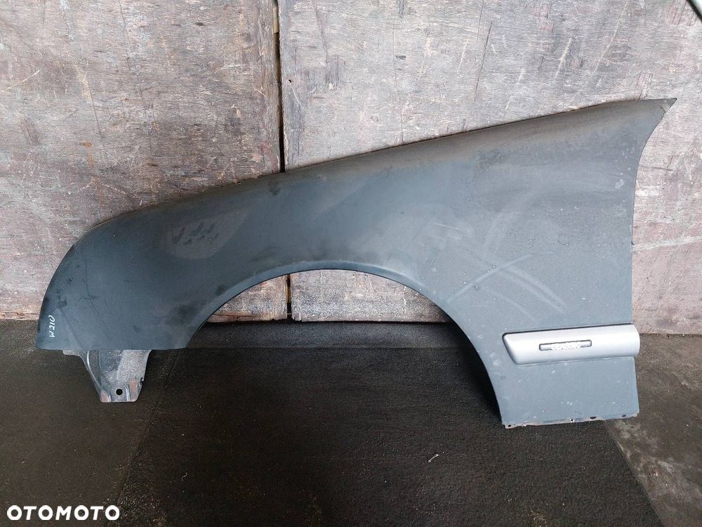 BŁOTNIK LEWY PRZÓD MERCEDES W210 - 1