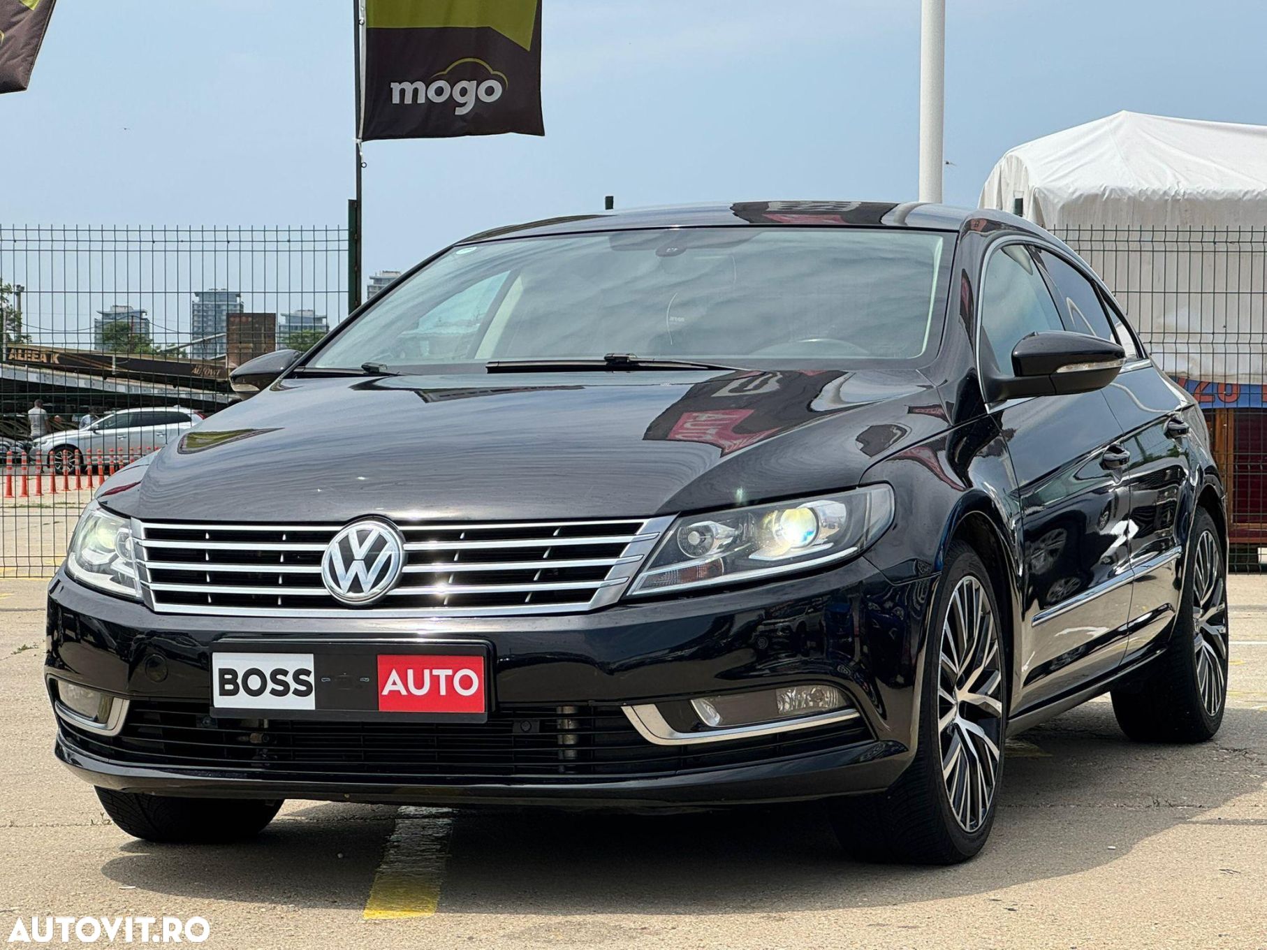 Volkswagen Passat CC - 1