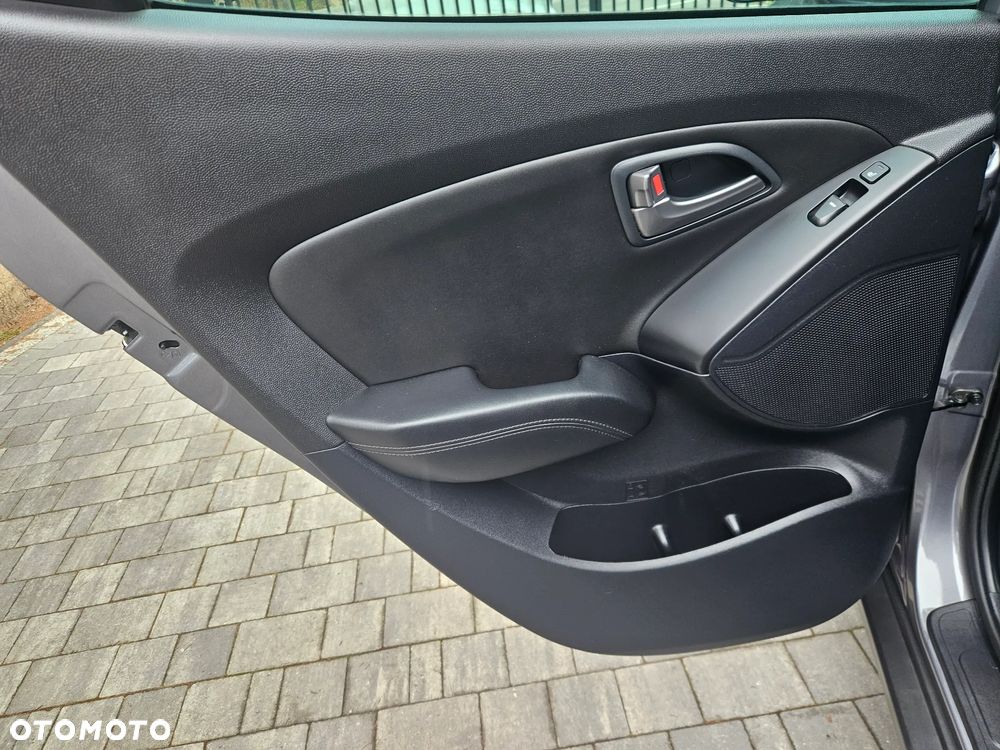 Hyundai ix35 1.6 2WD Fifa World Cup Edition - 21