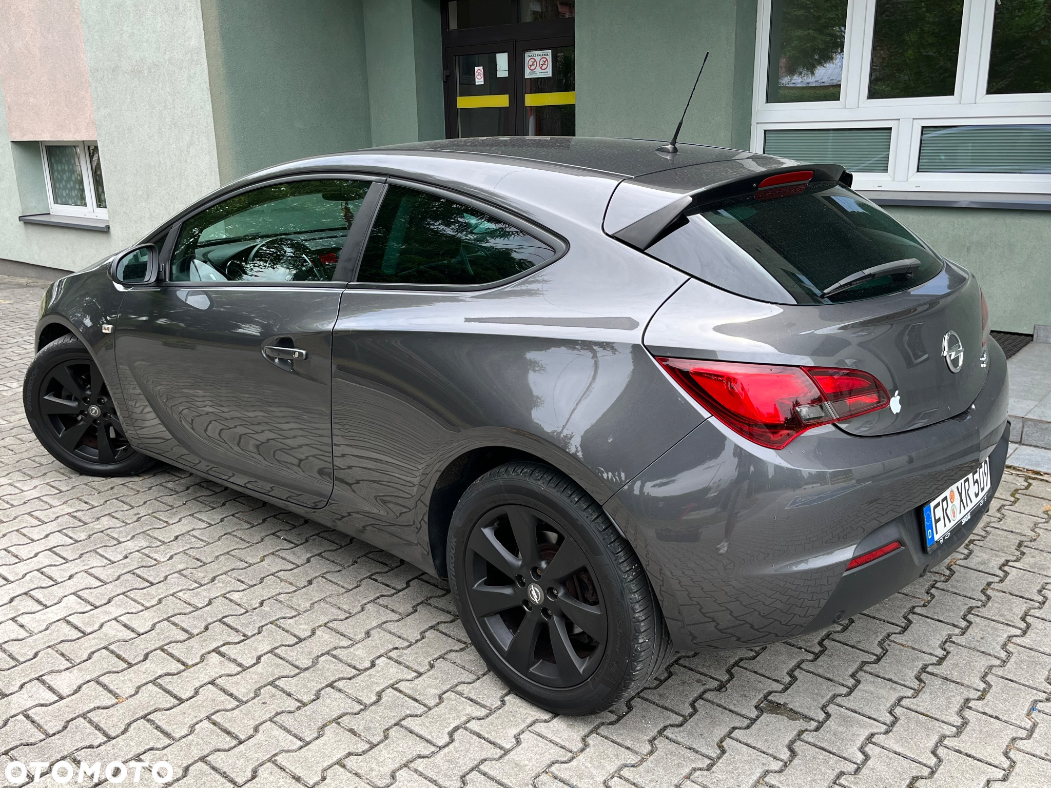 Opel Astra GTC 1.4 Turbo - 12