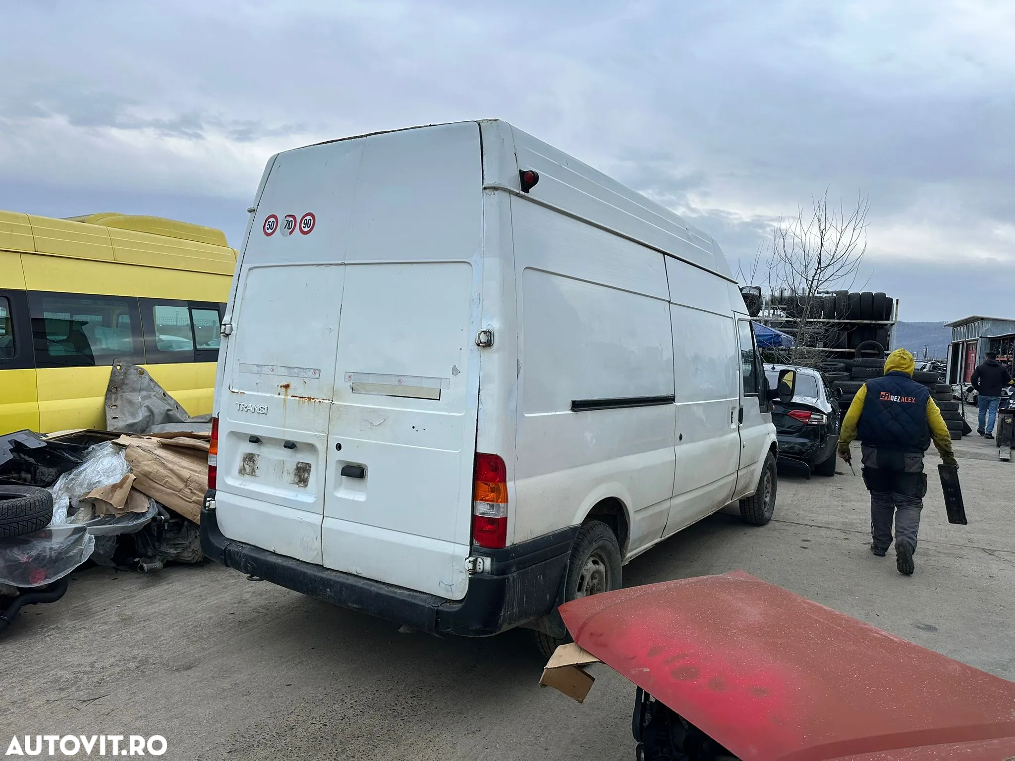 Dezmembrari Ford Transit 2.4 - 4