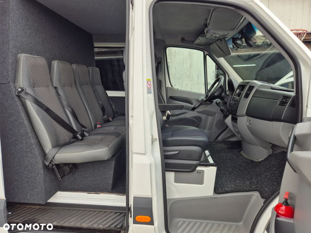 Volkswagen Crafter - 2