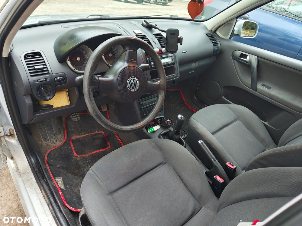 Volkswagen Polo 1.4 16V Comfortline - 9