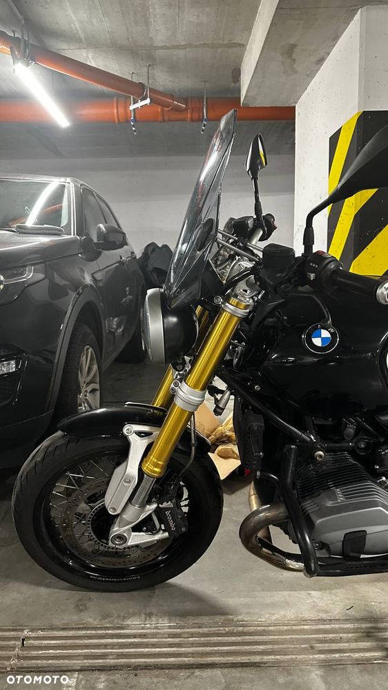 BMW R - 12