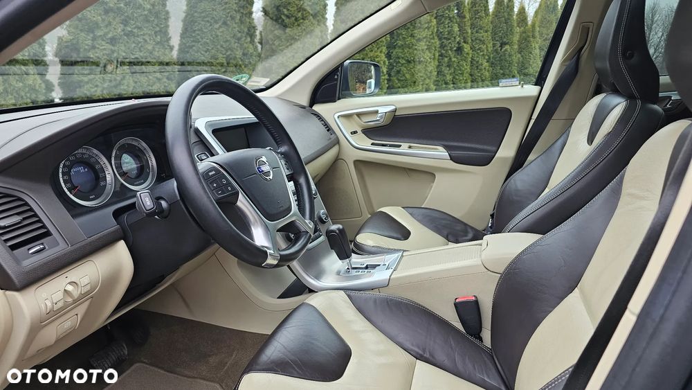 Volvo XC 60 - 11