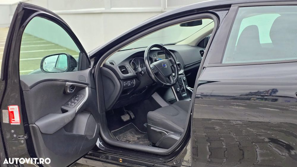 Volvo V40 D2 Powershift Kinetic - 7
