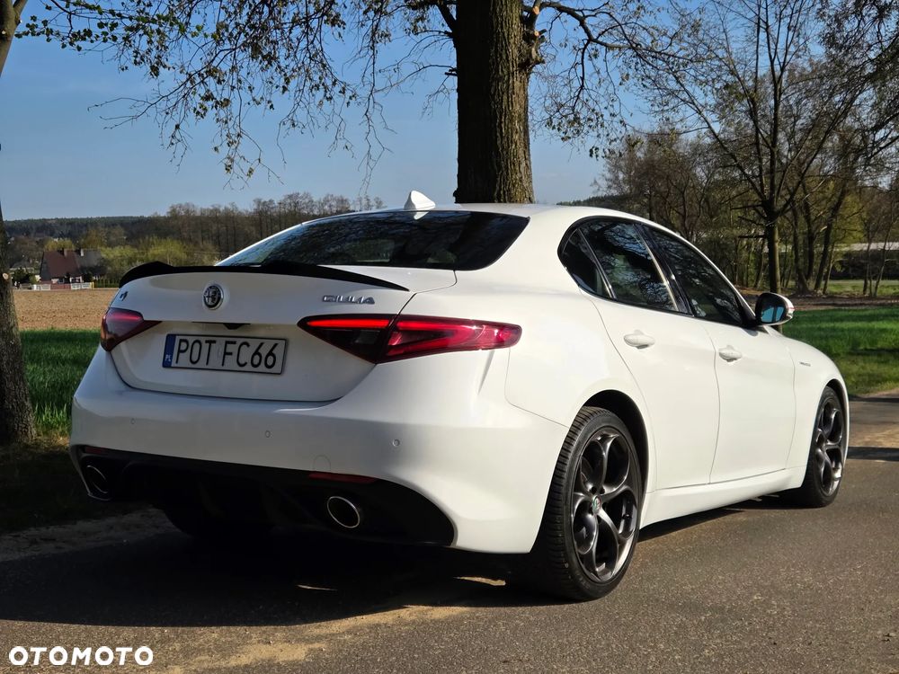 Alfa Romeo Giulia 2.2 AT8-Q4 Veloce - 23