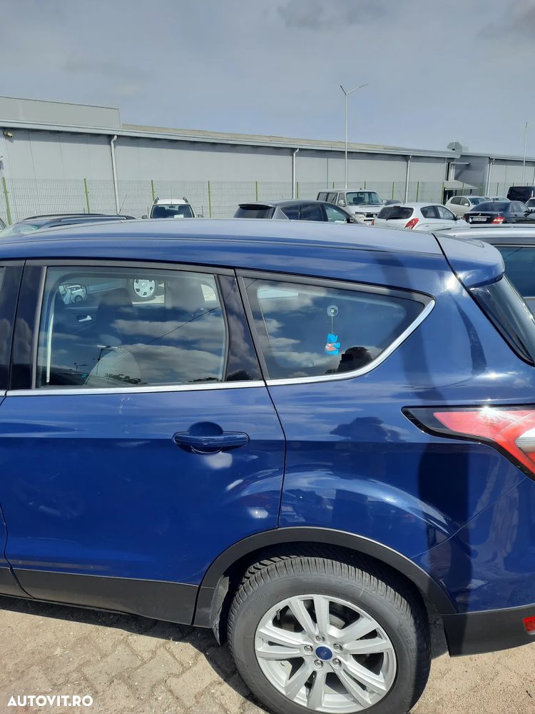 Ford Kuga 1.5 EcoBoost 2WD Trend - 3