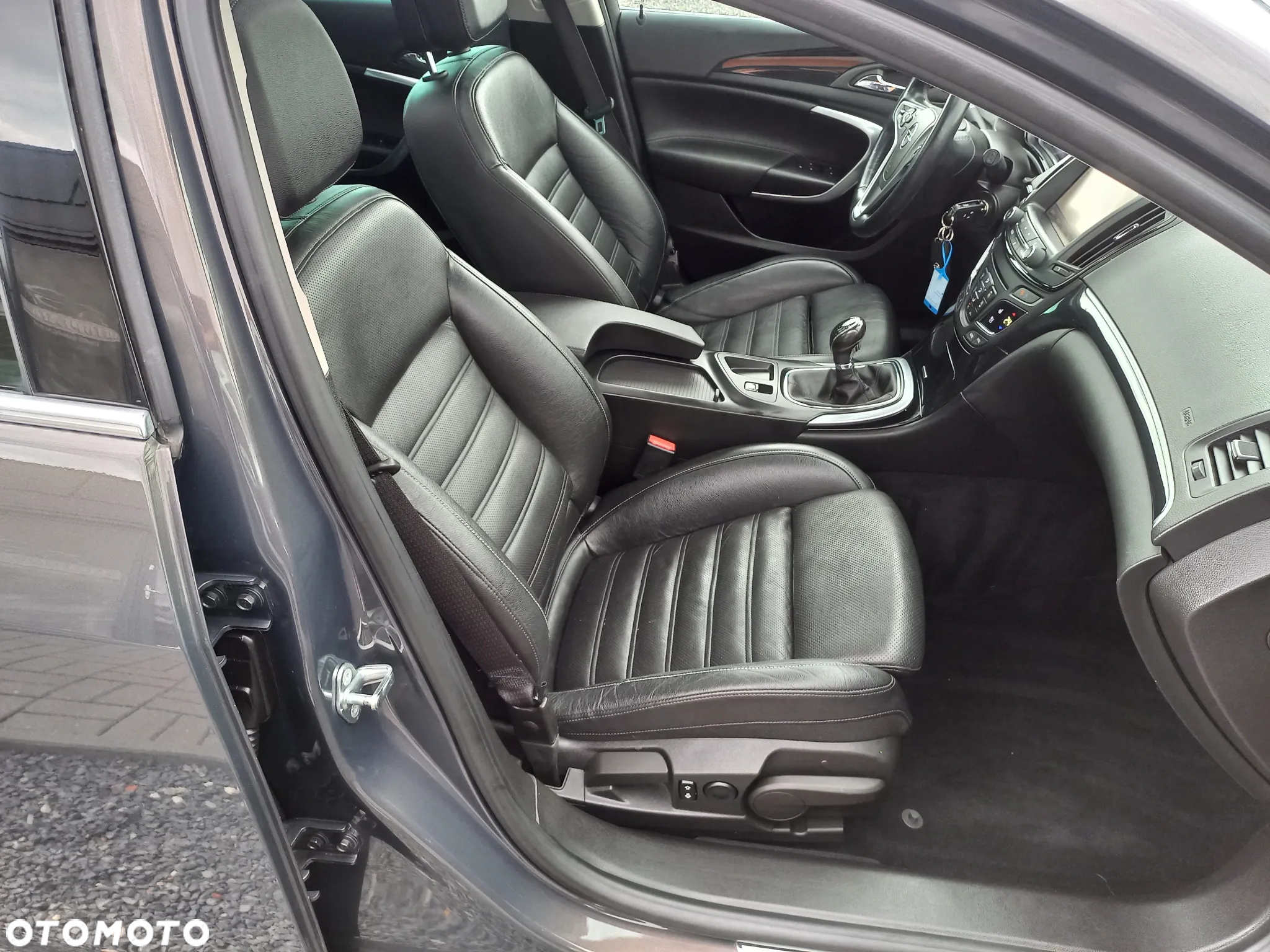 Opel Insignia 2.0 CDTI Cosmo S&S - 20